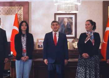 باللغة العربية… السفير التركي في الدوحة يهنئ قطر بيومها الوطني “فيديو”