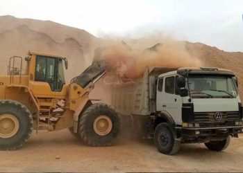 برعاية حزب الله.. الحرس الثوري يدخل كميات فوسفات من حمص إلى لبنان