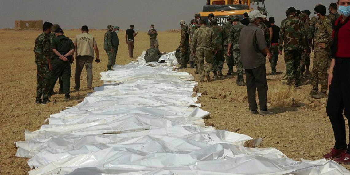 قوات النظام تعثر على “مقبرة جماعية” شرقي الرقة