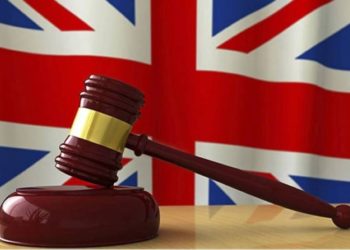 الحكم بالسجن لأكثر من 12 عاماً على بريطاني حاول الدخول إلى سوريا