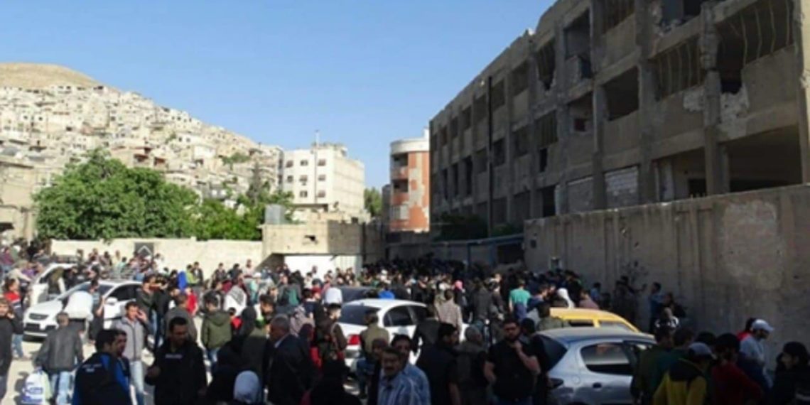 متجاهلاً وضع المعتقلين.. النظام يعلن عن تسوية جديدة في ريف دمشق