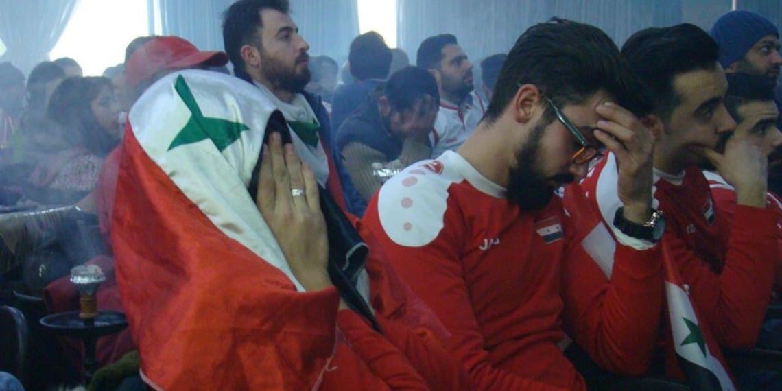 مشاكل وخلافات جديدة تضرب منتخب النظام قبيل مواجهة الإمارات