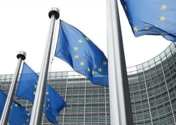 صحيفة: الاتحاد الأوروبي متمسك بـ “الخطوط الحمراء” في سوريا