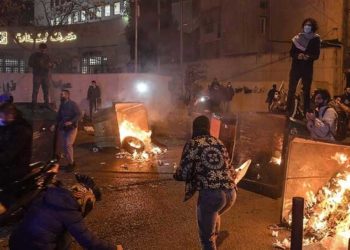 يوم غضب في لبنان.. احتجاجا على أوضاع المعيشة وانهيار الليرة