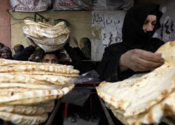 حكومة النظام تحدد سعر ربطة “الخبز” للمستثنيين من “الدعم”