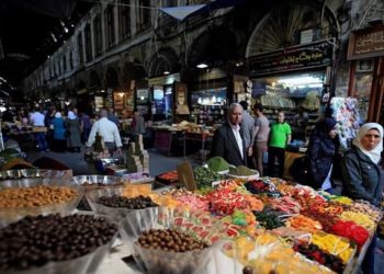 من جديد حكومة النظام تبرئ نفسها من ارتفاع الأسعار.. وتحمل المسؤولية لأطراف خارجية