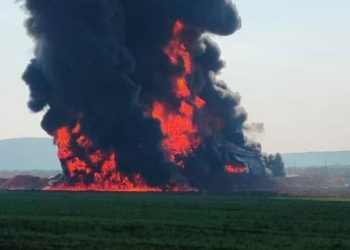 ضحايا مدنيون بقصف لقوات النظام على مخزن للمحروقات بريف إدلب “فيديو”