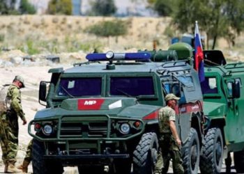 تنافس روسي إيراني على كسب ولاء 7 قرى في دير الزور