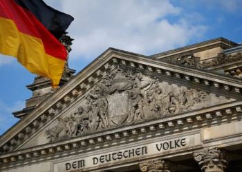 ألمانيا تحاكم امرأة بتهمة الانتماء إلى “تنظيم الدولة” في سوريا