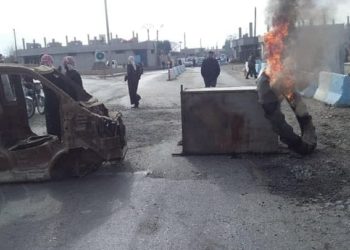 دير الزور.. احتجاجات شعبية على انقطاع المحروقات