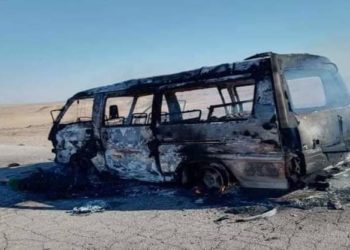 13 قتيلاً وجرحى باستهداف حافلة مبيت لقوات النظام شرق حمص