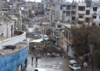 صحيفة بريطانية: النظام ينتقم من معارضيه بهدم أحياء جنوب دمشق