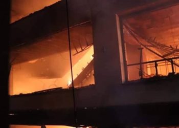 توقيف عدة أشخاص بسبب حريق “لاميردا مول” في دمشق