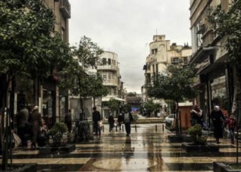 تجار في دمشق وريفها يوقفون البيع بسبب اضطراب “أسعار الصرف”