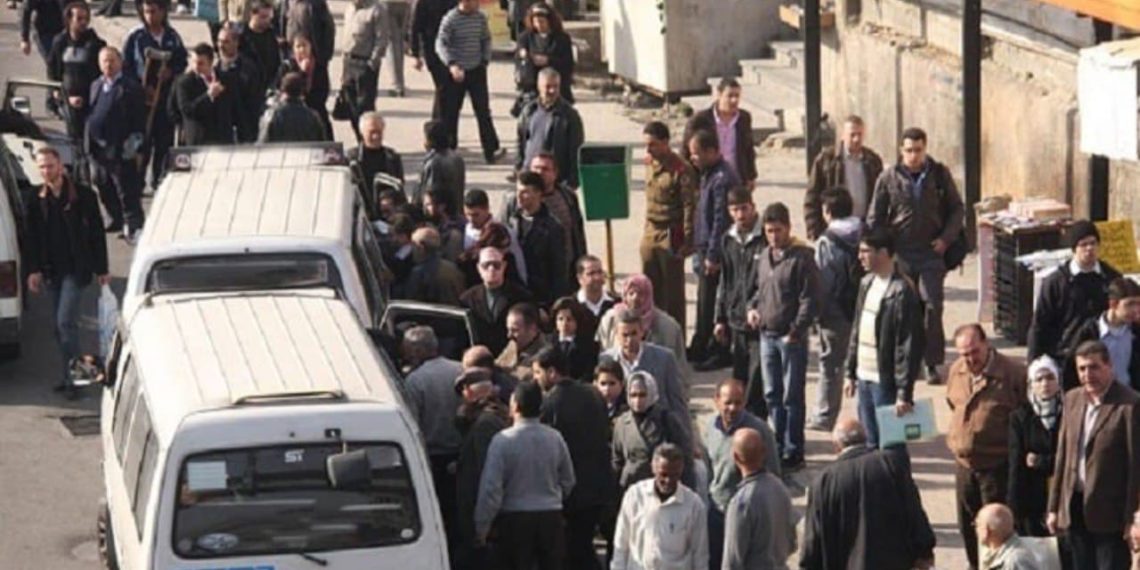 تجدد أزمة المواصلات بسبب نقص المحروقات في ريف دمشق