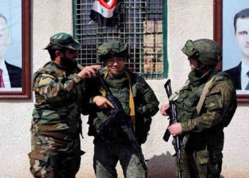 الاستخبارات الأوكرانية: نقل 150 مقاتلاً سورياً من “حميميم” إلى روسيا