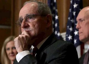 سيناتور أمريكي يوجه رسالة إلى إدارة “بايدن” حول التطبيع مع نظام الأسد