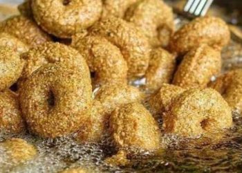 دمشق.. مطاعم الفلافل والبروستد تستخدم زيتاً أقل تكلفة من زيت دوار الشمس