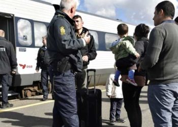 لاجئون سوريون الدنمارك