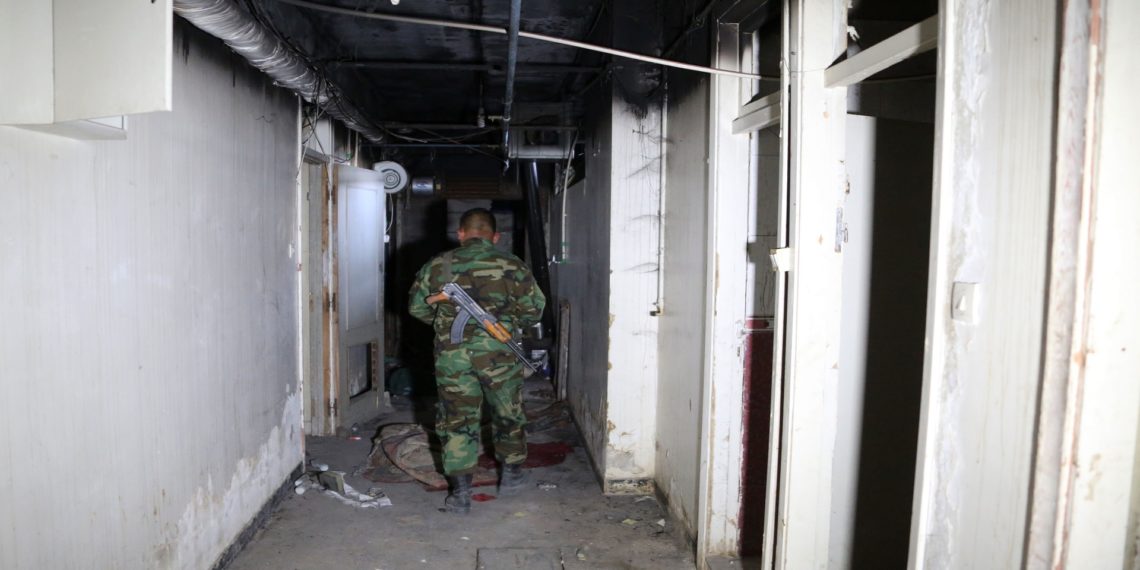 قوات النظام تسلّم جثة معتقل لذويه في درعا