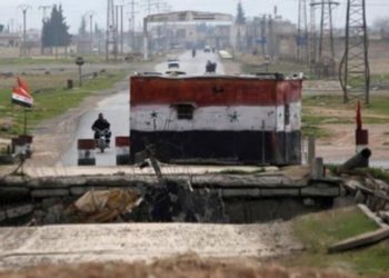 بهجومين مختلفين.. مقتل صف ضابط وإصابة عناصر من قوات النظام في درعا