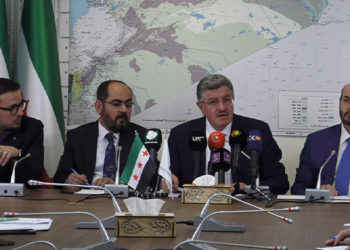 رئيس الائتلاف الوطني السوري "سالم المسلط" يقول إن 60 عضواً وافقوا على تعديل النظام الداخلي في الائتلاف وأن رئاسة الائتلاف ستكون لمدة سنتين وليس لمدة عام واحد