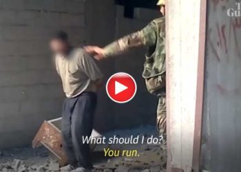 الغارديان تنشر فيديو صادم لعملية “إعدام جماعي” بسوريا نفذها عناصر من قوات النظام