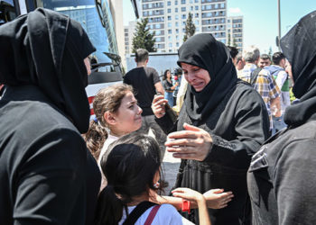 وزير الداخلية التركية "سليمان صويلو" يؤكد ترحيل 19 ألفاً و336 سورياً إلى خارج تركيا منذ عام 2016 بسبب مشكلات أمنية بحقهم