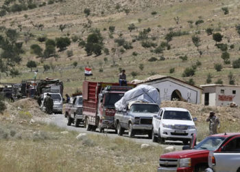 المديرية العامة للجمارك التابعة للنظام تؤكد زيادة حركة تهريب المحروقات والطحين من وإلى سوريا خلال شهر رمضان المبارك