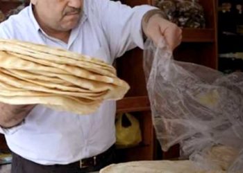 مستثنية مساكن الضباط.. حكومة النظام تخفض مخصصات الخبز للأهالي في ريف دمشق