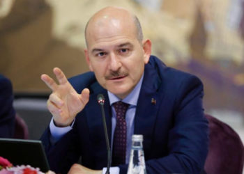 وزير الداخلية التركي "سليمان صويلو" إنه سيتم فرض قيود على السماح للسوريين في الذهاب لقضاء إجازة العيد في بلادهم