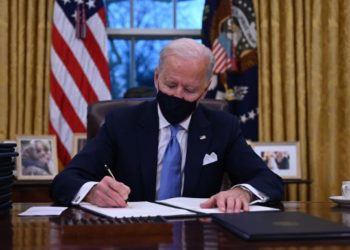 لمدة عام آخر.. “بايدن” يمدد العقوبات المفروضة على نظام الأسد