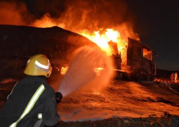 حريق يلتهم محطة وقود في دمشق