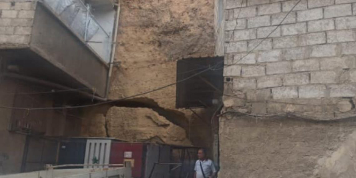 دمشق.. إخلاء أكثر من 20 منزلاً بسبب انهيارات وتصدعات صخرية