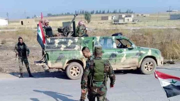 مقتل 12 عنصراً من ميليشيا "الدفاع الوطني" وإصابة 14 آخرين باستهداف حافلتهم غرب حلب