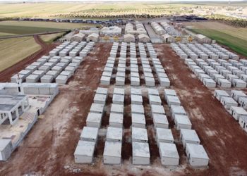 ازدياد وتيرة بناء منازل “الطوب” في الشمال السوري