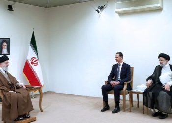 صحيفة: “بشار الأسد” يتمسك بإيران رغم الضغط الإسرائيلي والإغراء العربي