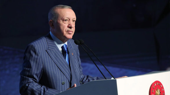 الرئيس التركي "رجب طيب أردوغان" يؤكد أن بلاده لن تطرد اللاجئين السوريين الموجودين على أراضيها حتى النهاية