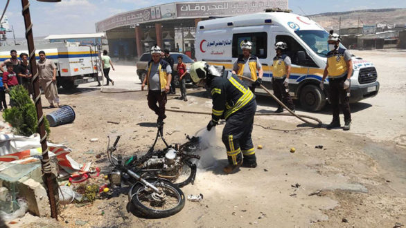 إصابة 3 أشخاص بينهم طفل بانفجار دراجة نارية مفخخة وسط مدينة عفرين بريف حلب الشمالي