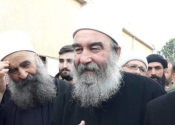 شيخ “الطائفة الدرزية” يطالب بعزل رؤساء الأفرع الأمنية في السويداء