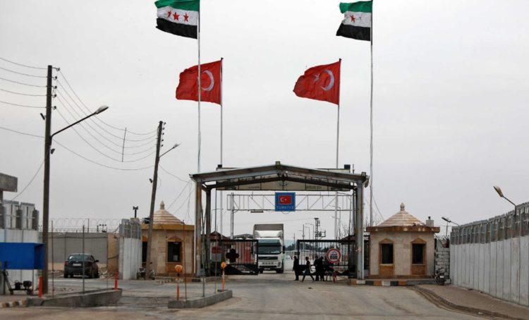 تركيا تُجلي عشرات العراقيين من سوريا