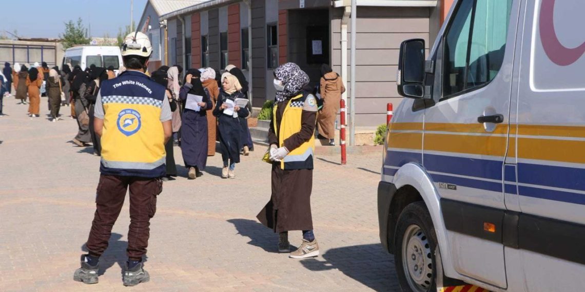 حالات إغماء بمراكز الامتحانات في شمال غرب سوريا.. والدفاع المدني يتدخل