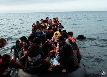 انتشال جثة شاب من البحر بعد وصول 44 لاجئاً سورياً إلى قبرص