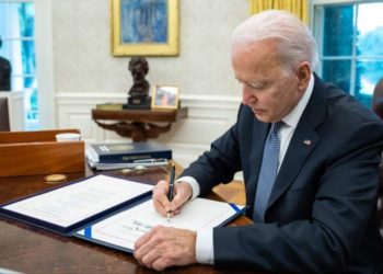 “بايدن” يمنح وزير دفاعه صلاحيات جديدة في سوريا