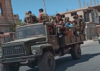 قتيلان وجرحى من قوات النظام باستهداف سيارة غربي درعا