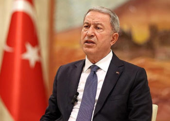 وزير الدفاع التركي "خلوصي أكار" يؤكد أن القوات التركية ستفعل ما يلزم ضد "قسد" شمالي سوريا في الوقت المناسب