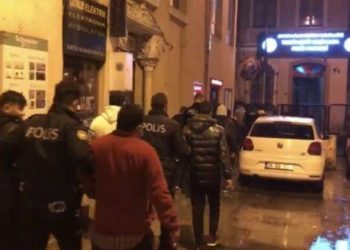 السلطات التركية تضبط أكثر من 500 “مهاجر غير شرعي” في إسطنبول