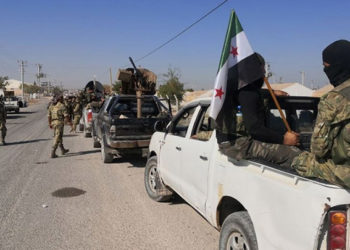 فيادي في "الفيلق الثالث" لـ "حلب اليوم": ما يجري في ريف مدينة الباب ليس اقتتالاً بل تنفيذاً لأوامر وزير الدفاع وقرارات اللجنة الوطنية للإصلاح