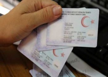 الحكومة التركية تعلق على اتهامات وجهتها المعارضة حول تجنيس السوريين