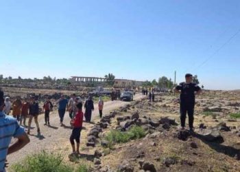 مقتل وإصابة عشرات المدنيين بانفجار لغم بريف درعا